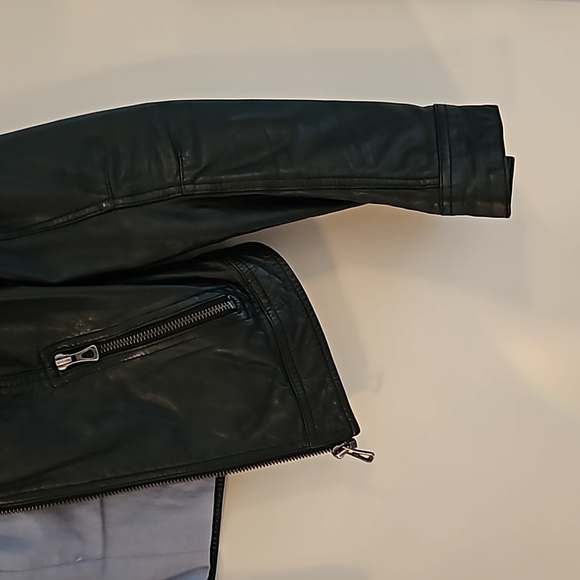 Danier Jacket - Picture 3 of 4